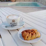 Vianova بيت ضيافة