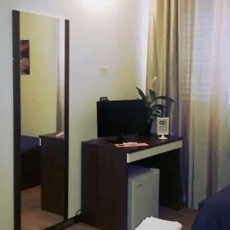 Konukevi Vianova 3*