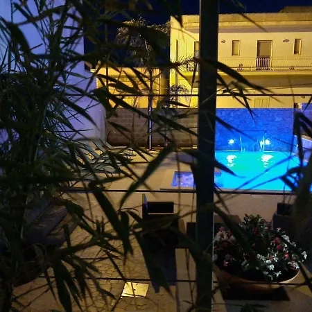 Vianova 3*