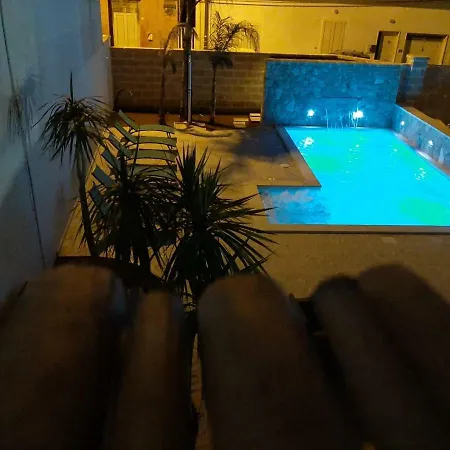 ゲストハウス Vianova 3*